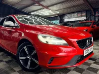 Used Volvo V40 R-Design 120 HP (88 kW) 2019 Red Hatchback