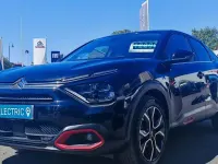 Gebraucht Citroën e-C4 Shine 100 kW (136 PS) 2022 Schwarz Kleinwagen