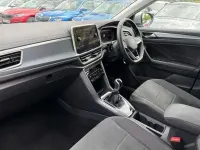 Używany VW T-Roc Style 150 KM (110 kW) 2025 Srebrny SUV