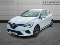 Used Renault Clio Iconic 2022 White Hatchback