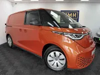 Usado VW ID. Buzz Pro 150 kW (204 HP) 2023 Laranja Monovolume