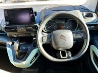 Used Citroën Berlingo Feel 2019 Red MPV