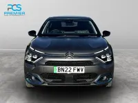 Begagnad Citroën e-C4 Shine 100 kW (136 HK) 2022 Grå Halvkombi