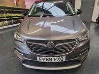 Used Vauxhall Grandland X SRi 130 HP (95 kW) 2019 Grey SUV