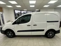 Used Citroën Berlingo 75 HP (55 kW) 2018 White MPV