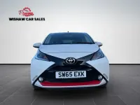 Used Toyota Aygo x-press 69 HP (50 kW) 2015 White Hatchback