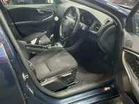Used Volvo V40 115 HP (84 kW) 2014 Blue Hatchback