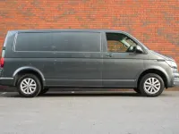 Usado VW Transporter Highline 2023 Gris Van