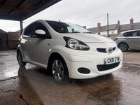 Used Toyota Aygo 68 HP (50 kW) 2011 White Hatchback