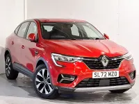 Begagnad Renault Arkana Iconic 142 HK (104 kW) 2022 Röd SUV