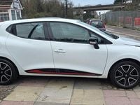 Used Renault Clio IV Dynamique 2015 White Hatchback