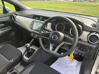 Usado Nissan Micra Acenta 92 HP (67 kW) 2021 Prateado Citadino