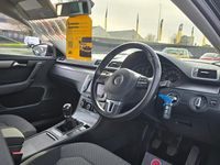 Used VW Passat SE 140 HP (102 kW) 2013 Black Sedan