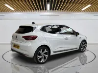 Used Renault Clio RS Line 90 HP (66 kW) 2023 White Hatchback