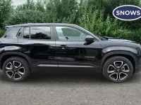 Ny Jeep Avenger Summit 100 HK (73 kW) 2025 Svart SUV