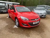 Second-hand Vauxhall Astra SRi 115 CP (84 kW) 2014 Roșu Hatchback