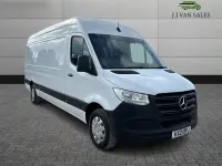 Begagnad Mercedes Sprinter Progressive 2021 Vit Van