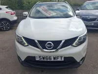 Used Nissan Qashqai Tekna 130 HP (95 kW) 2016 White SUV