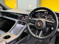 Usado Porsche Taycan 350 kW (476 HP) 2023 Sedan