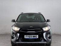 Usado Kia Stonic 120 HP (88 kW) 2019 Preto SUV