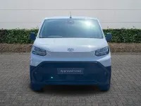 New Toyota Proace 120 HP (88 kW) 2025 White MPV