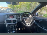 Used Volvo V40 R-Design 190 HP (139 kW) 2018 Silver Hatchback