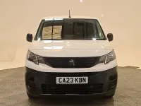 Usado Peugeot Partner Premium 100 HP (73 kW) 2023 Branco Monovolume