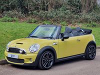 Begagnad Mini Cooper S Cabriolet 174 HK (127 kW) 2009 Gul Cab