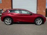 Used Infiniti Q30 109 HP (80 kW) 2017 Red Hatchback