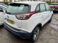 Used Vauxhall Crossland X S 110 HP (80 kW) 2017 White SUV