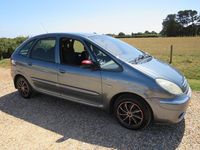 Używany Citroën Xsara Picasso 2008 Szary Minivan