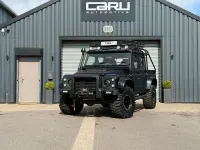 Used Land Rover Defender 200 HP (147 kW) 2014 Black SUV