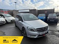 Usado Mercedes B200 136 HP (100 kW) 2014 Prateado Monovolume