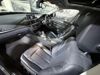 Usado BMW 330 Luxury Line 258 CV (189 kW) 2012 Azul Familiar