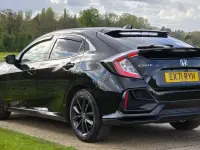 Begagnad Honda Civic SR 126 HK (92 kW) 2021 Svart Halvkombi