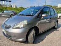 Used Honda Jazz SE 83 HP (61 kW) 2006 Silver Hatchback