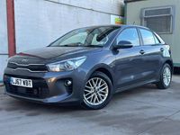Begagnad Kia Rio 2017 Grå Halvkombi