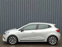 Used Renault Clio Evolution 90 HP (66 kW) 2023 Silver Hatchback