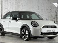 Usado Mini Cooper Hatch 113 kW (154 HP) 2025 Branco Citadino