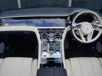 Begagnad Bentley Continental 635 HK (467 kW) 2020 Blå Cab