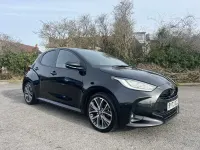 Używany Toyota Yaris Hybrid 2024 Czarny Hatchback