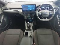 Used Ford Focus ST-Line 155 HP (114 kW) 2023 White Estate