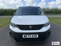Used Peugeot Partner Premium 100 HP (73 kW) 2024 White MPV