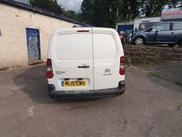 Used Citroën Berlingo 75 HP (55 kW) 2015 White MPV