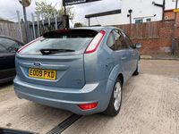 Używany Ford Focus Style 99 KM (72 kW) 2009 Niebieski Hatchback