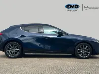 Usado Mazda 3 Inclusive 122 HP (89 kW) 2023 Azul Citadino