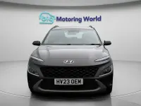 Usado Hyundai Kona SE 120 CV (88 kW) 2023 Gris SUV