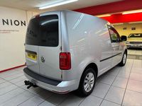 Used VW Caddy Highline 102 HP (75 kW) 2017 Silver MPV