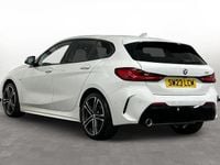 Usado BMW 118 M Sport 134 HP (98 kW) 2023 Branco Citadino