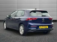 Used VW Golf VIII Life 115 HP (84 kW) 2022 Blue Hatchback